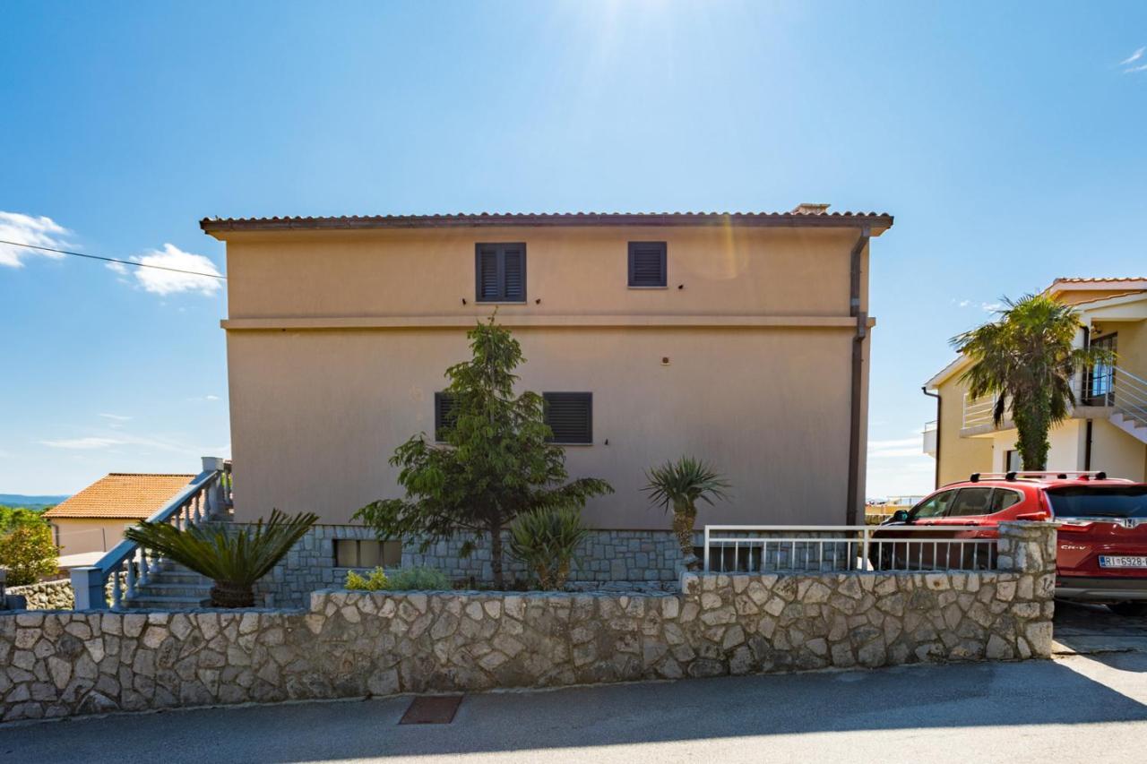 Apartmani Beba Omišalj Εξωτερικό φωτογραφία